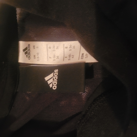 Adidas Black and Gold Logo Crop Top S - Picture 5 of 5